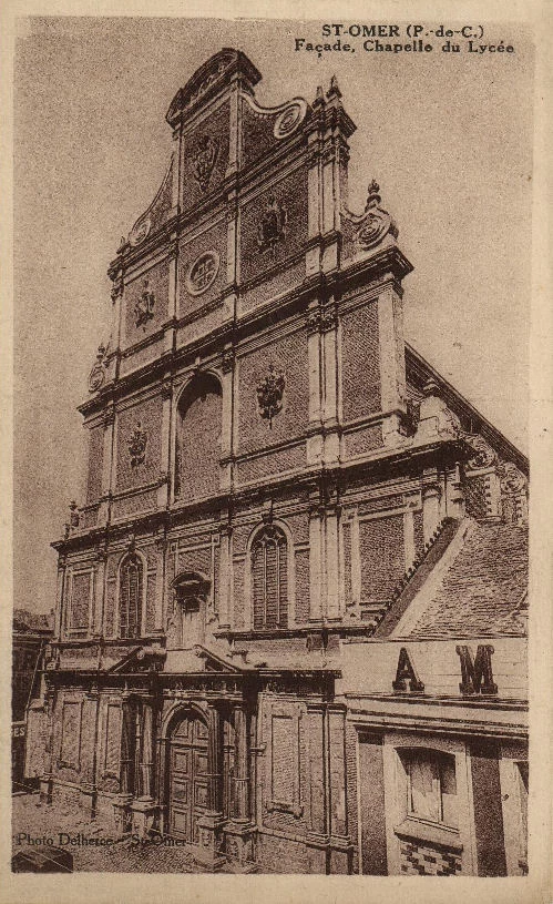 (b)- Façade de la chapelle des jésuites