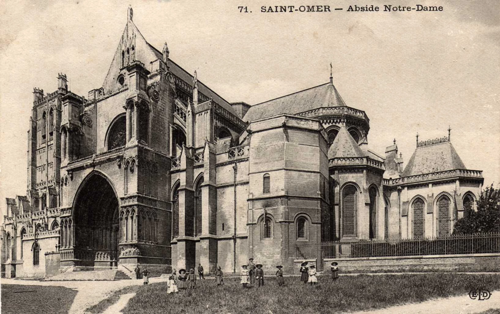 (h)- Abside Notre Dame