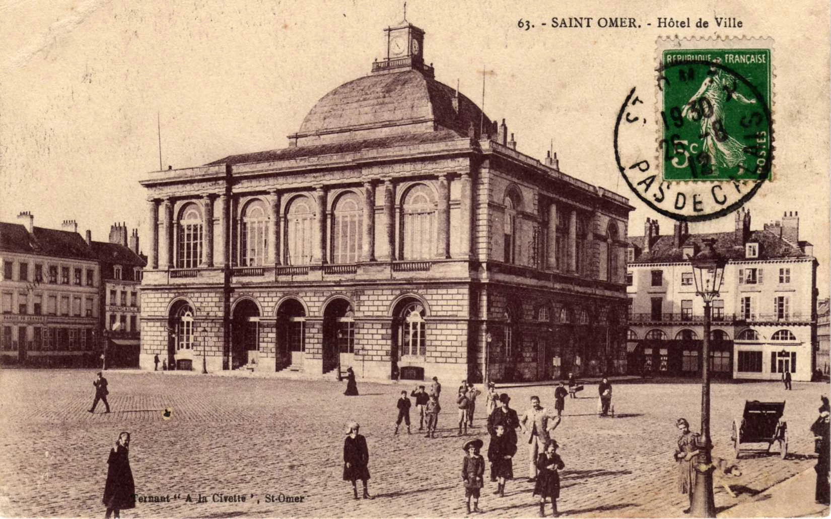 (e)-Des enfants sur la grand'place