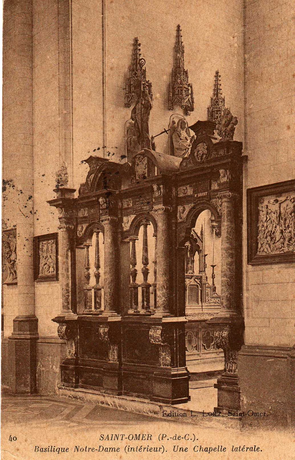 (p)- Une chapelle latérale