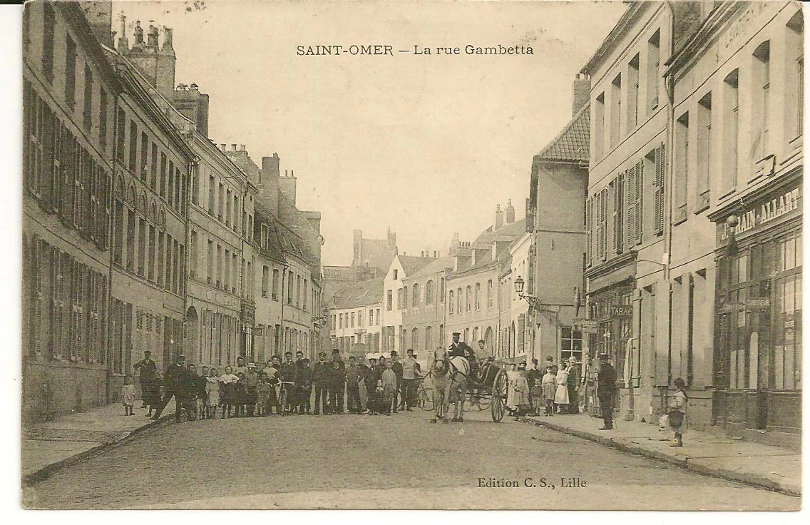 (a1 )- Vers la Cathédrale