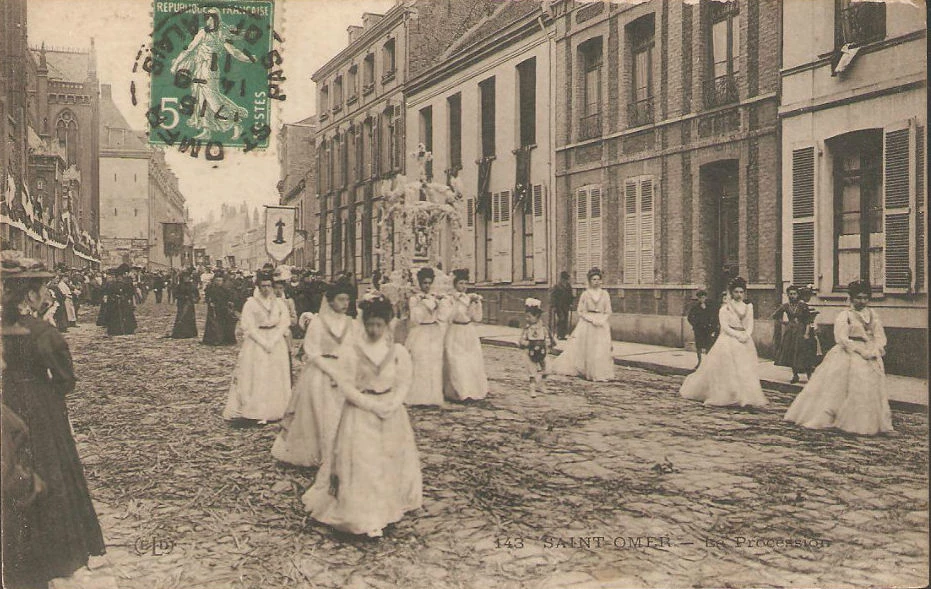 (p1)- Toujours la procession