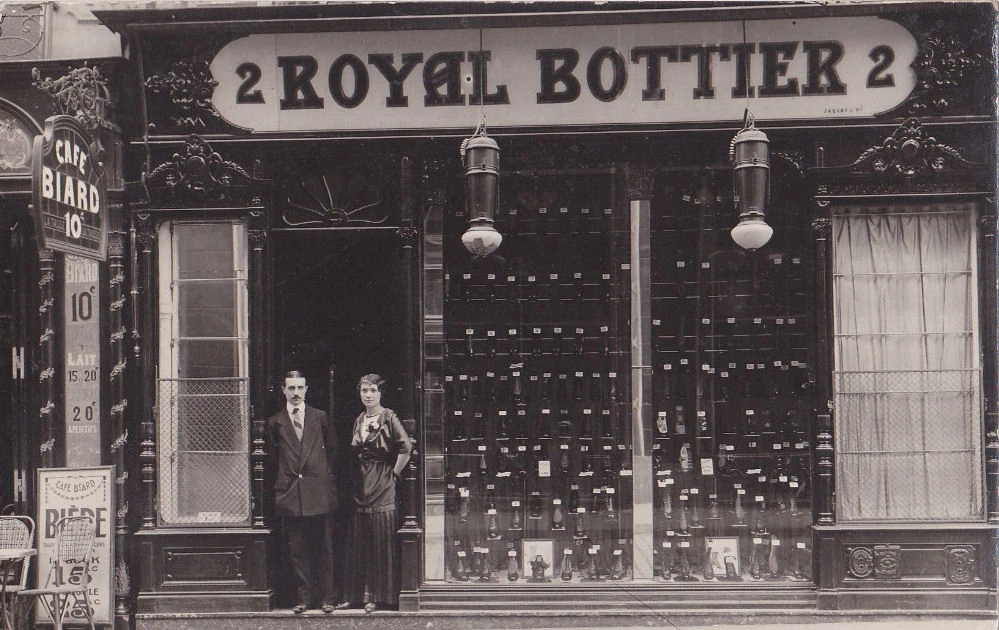 (e1) - Un marchand de chaussures