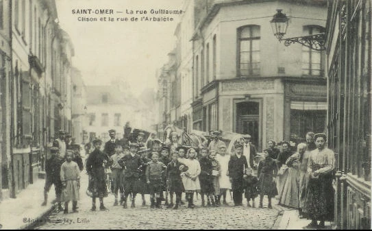 (a)- Une vue trés annimée